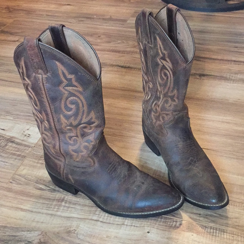 Justin brand cowboy boots